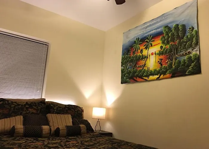 Entire In Heart Of Apartment Chicago