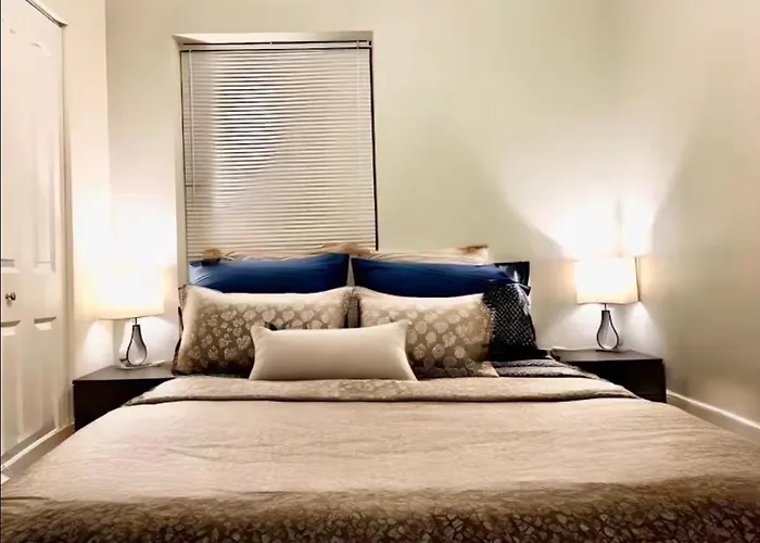 Entire In Heart Of Apartment *